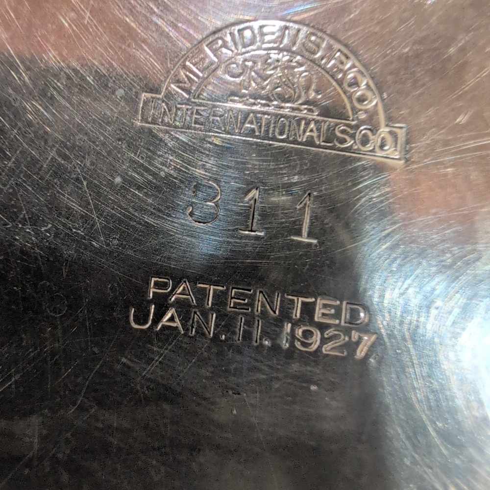 Antique Meriden S. P. Co. Silver Plate Cocktail Shaker 311 Patented 1927 Handle - Picture 8 of 8